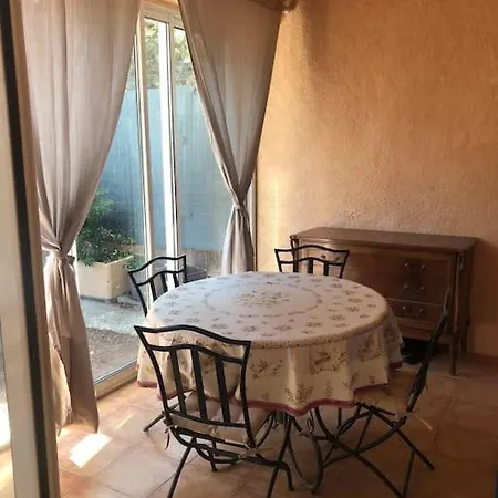 Location Bas De Apartment *